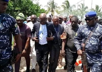 APC candidate, Alia, takes seat reserved for Gov Ortom in church, stirs controversy