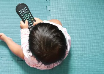 Safety ways for TV viewing for children